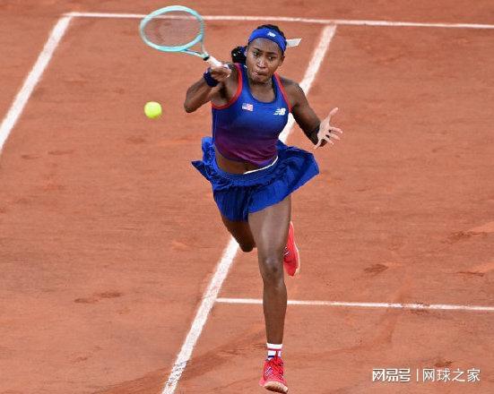 场上为西班 场上为西班